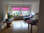 Bad Salzdetfurth: 3-Zimmer-Wohnung und Balkon in ruhiger Lage - Wohnzimmer