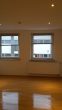 Top-renovierte Single-Wohnung in ruhiger zentraler Lage - Wohnzimmer
